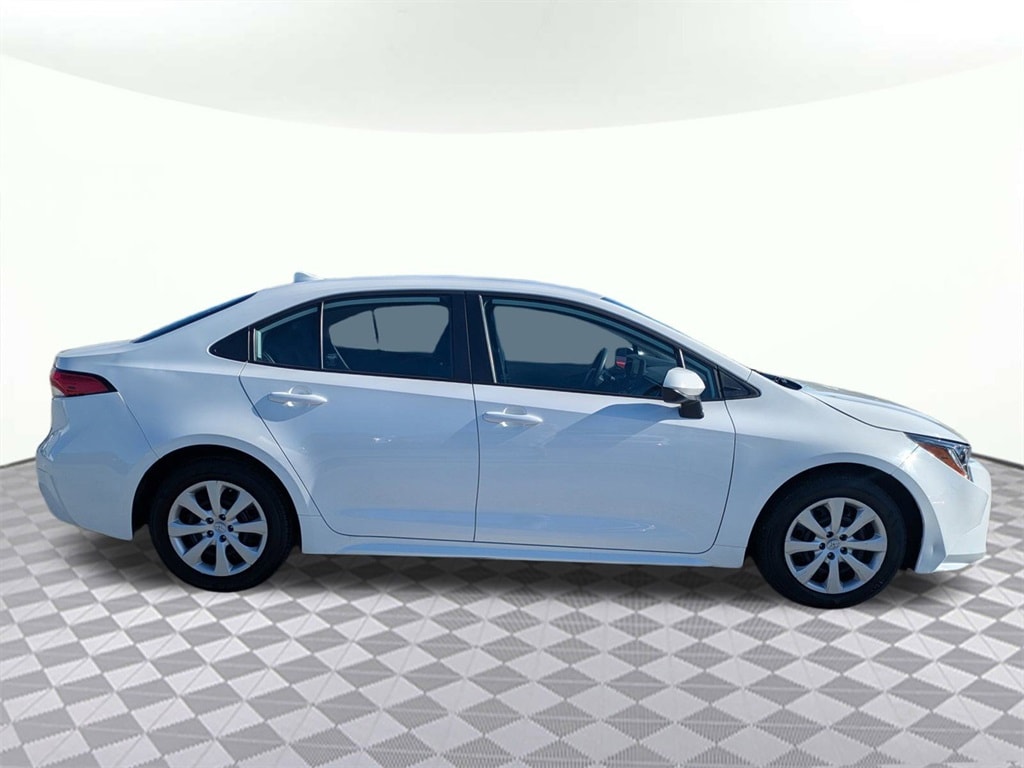 Used 2023 Toyota Corolla LE with VIN 5YFB4MDEXPP035901 for sale in Kansas City