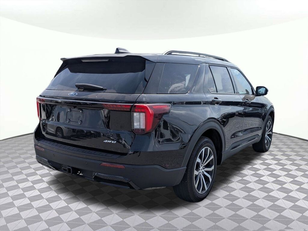 Used 2025 Ford Explorer ST-Line SUV
