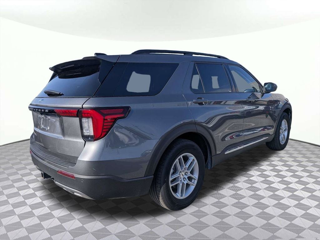 Used 2025 Ford Explorer Active SUV