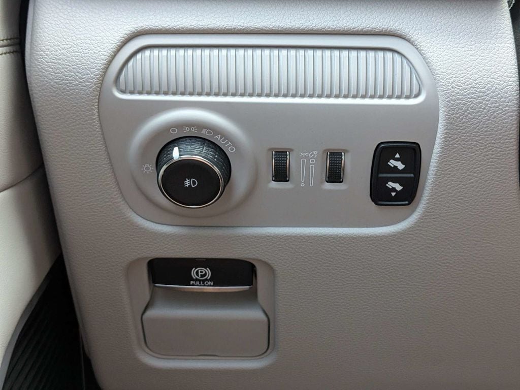 2022 Jeep Wagoneer Series III - Photo 24