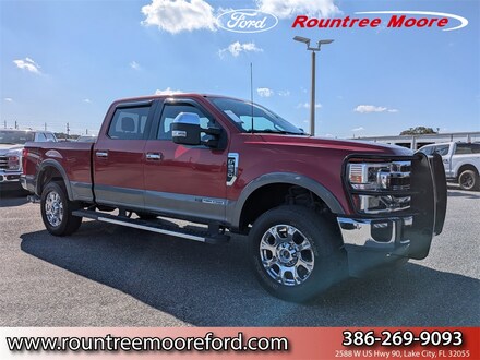 2022 Ford F-250SD Lariat Truck