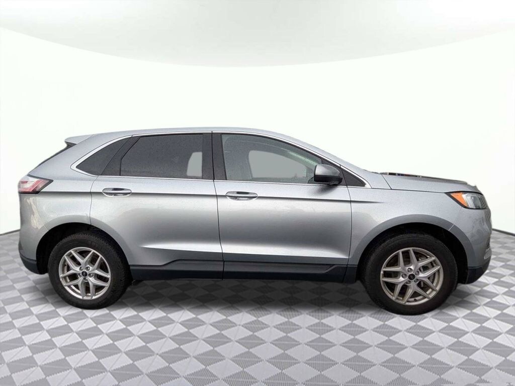 Used 2024 Ford Edge SEL SUV
