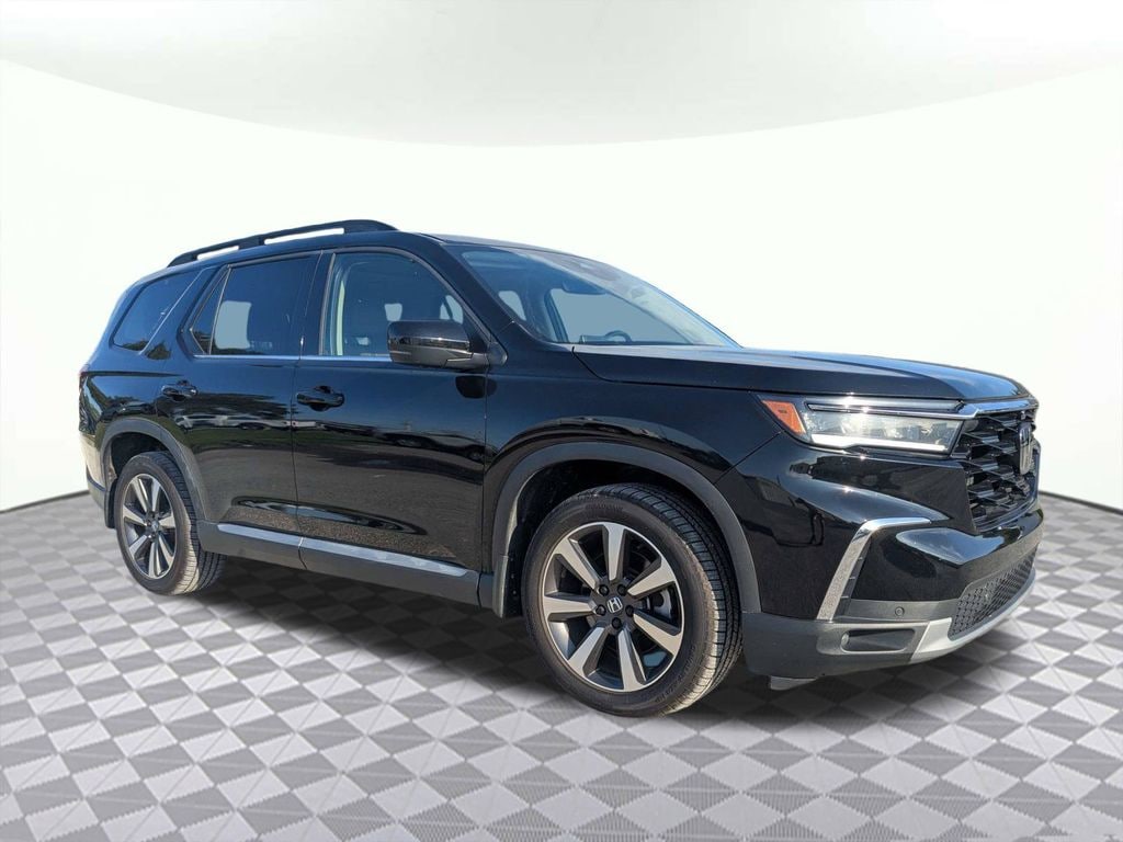 Used 2023 Honda Pilot Elite SUV