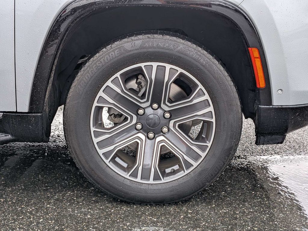 2022 Jeep Wagoneer Series III - Photo 10