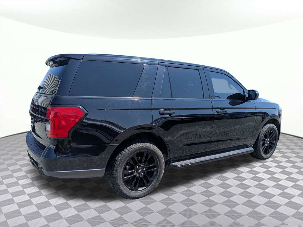 Used 2022 Ford Expedition XLT SUV