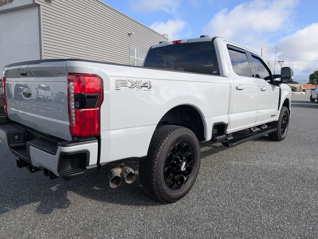 Used 2025 Ford F-350SD Lariat Truck