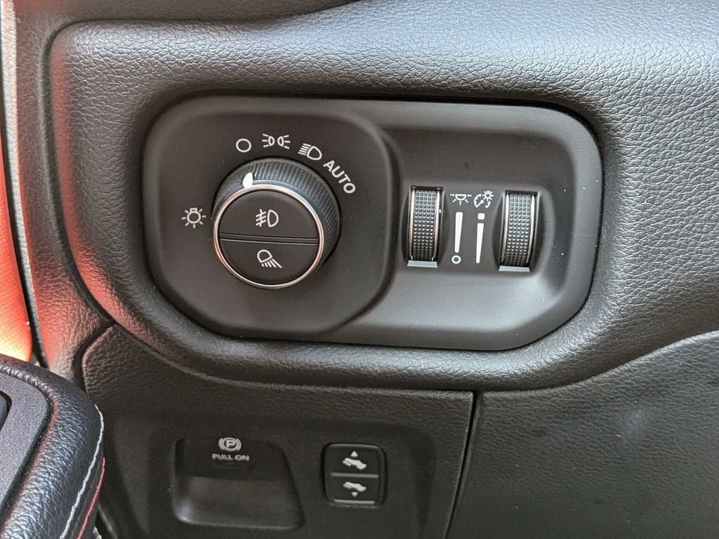 2025 RAM Ram 1500 Pickup Rebel - Photo 31