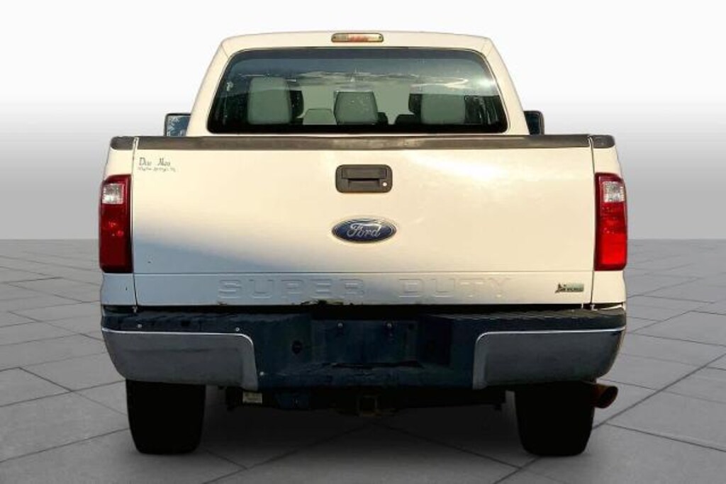 Used 2011 Ford F-250 XL Crew Cab Pickup