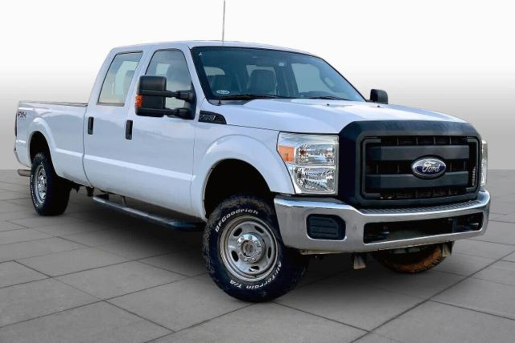 Used 2011 Ford F-250 XL Crew Cab Pickup