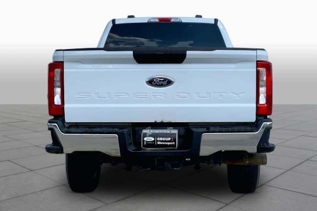 Used 2025 Ford F-250 XLT Crew Cab Pickup