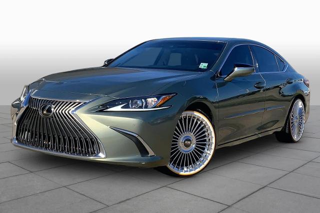 2019 Lexus ES