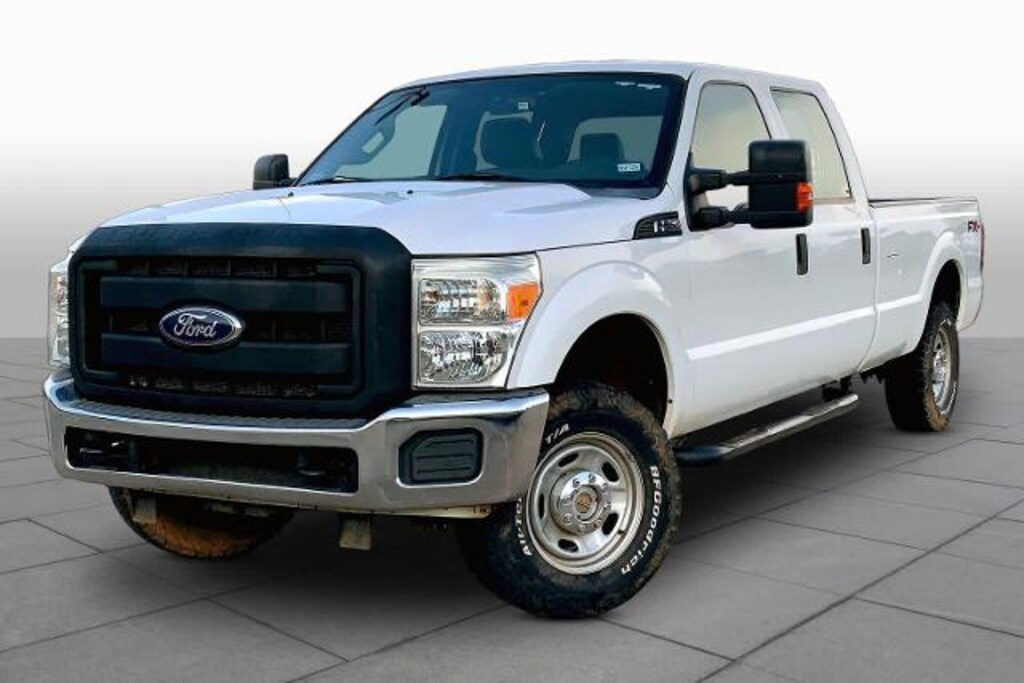 Used 2011 Ford F-250 XL Crew Cab Pickup