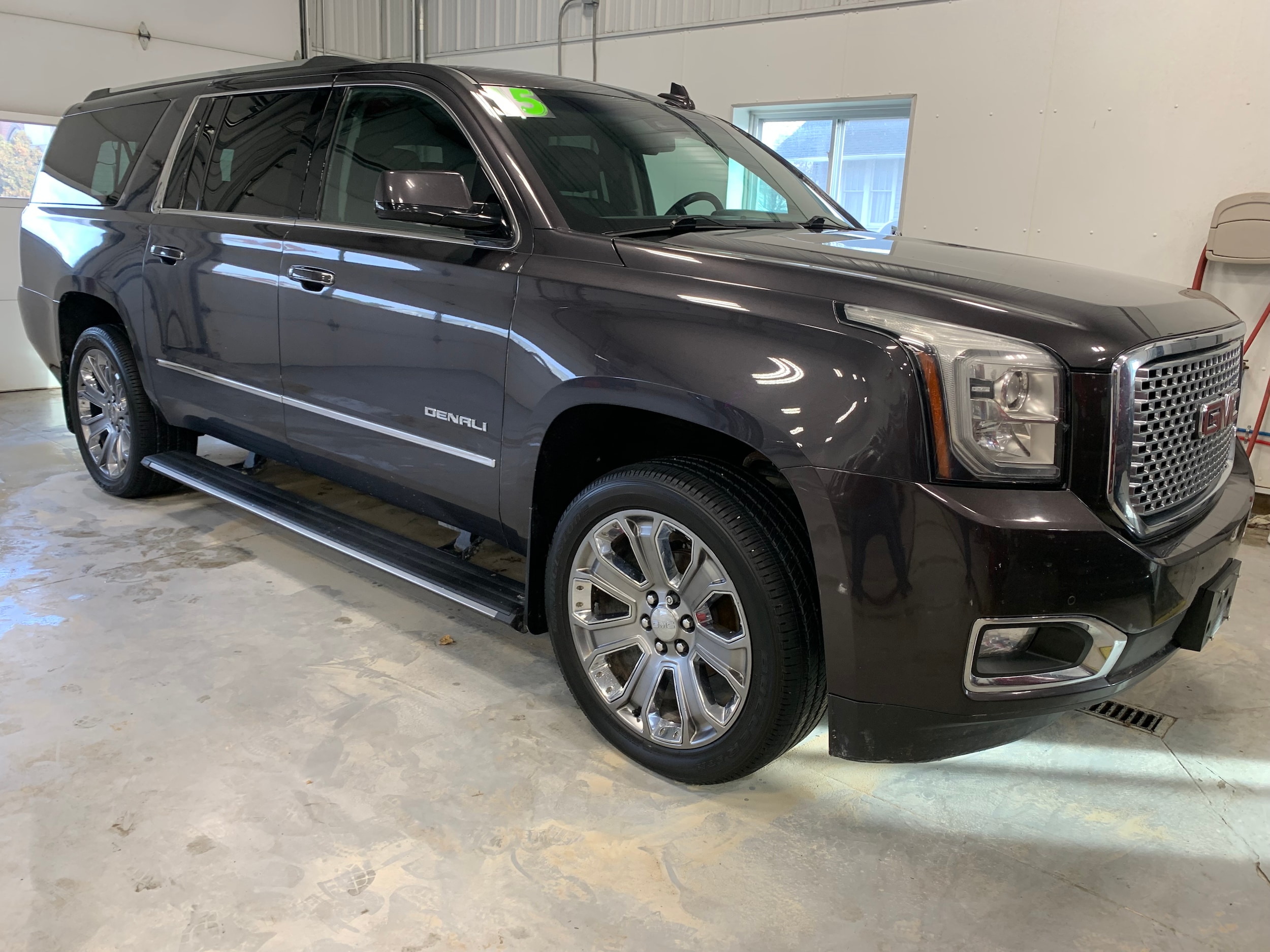 Used 2015 GMC Yukon XL Denali with VIN 1GKS2JKJ0FR522876 for sale in Grundy Center, IA