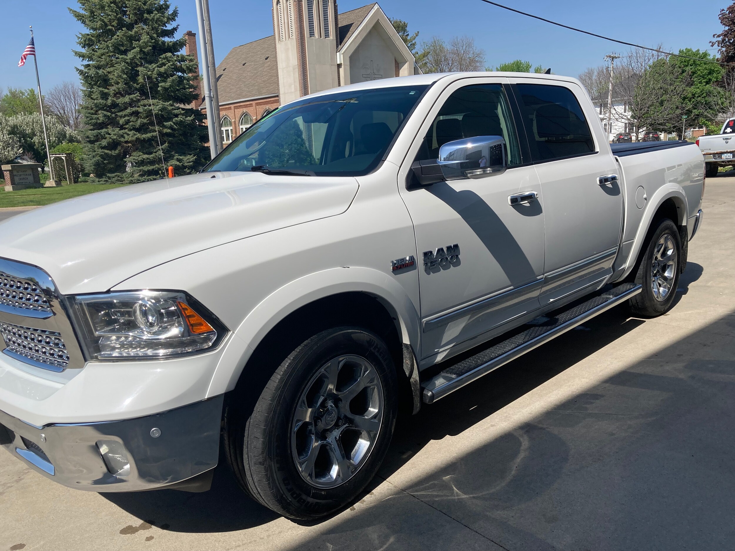 Certified 2017 RAM Ram 1500 Pickup Laramie with VIN 1C6RR7NT4HS863013 for sale in Grundy Center, IA