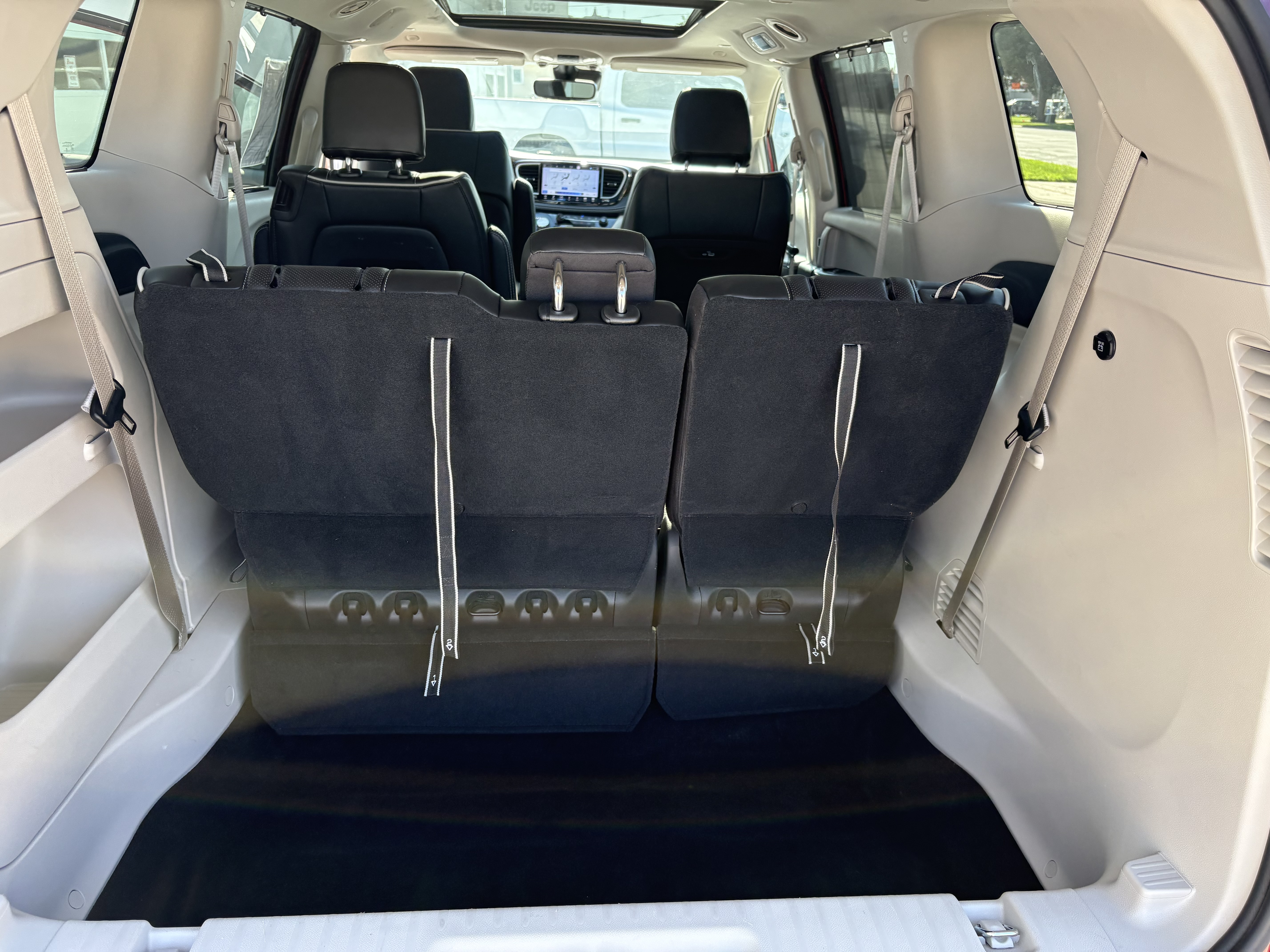  Chrysler Pacifica