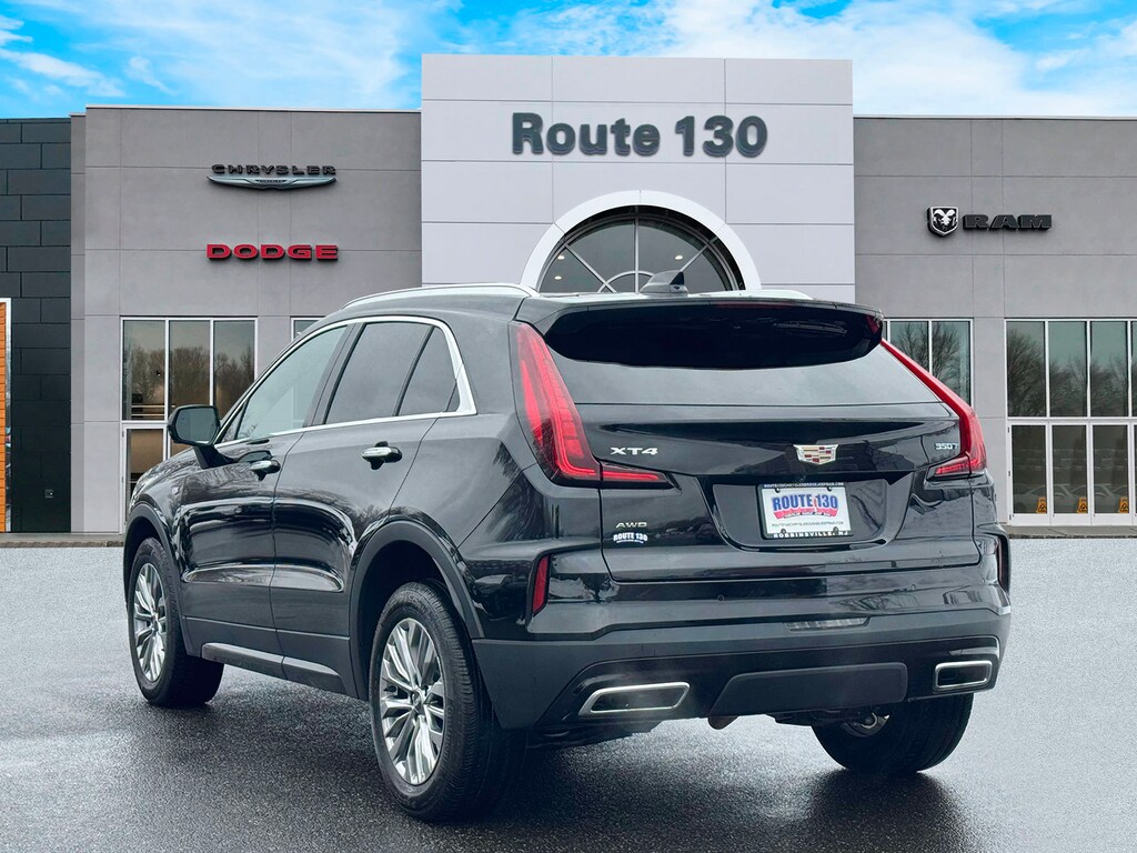 Used 2025 Cadillac XT4 AWD Premium Luxury SUV