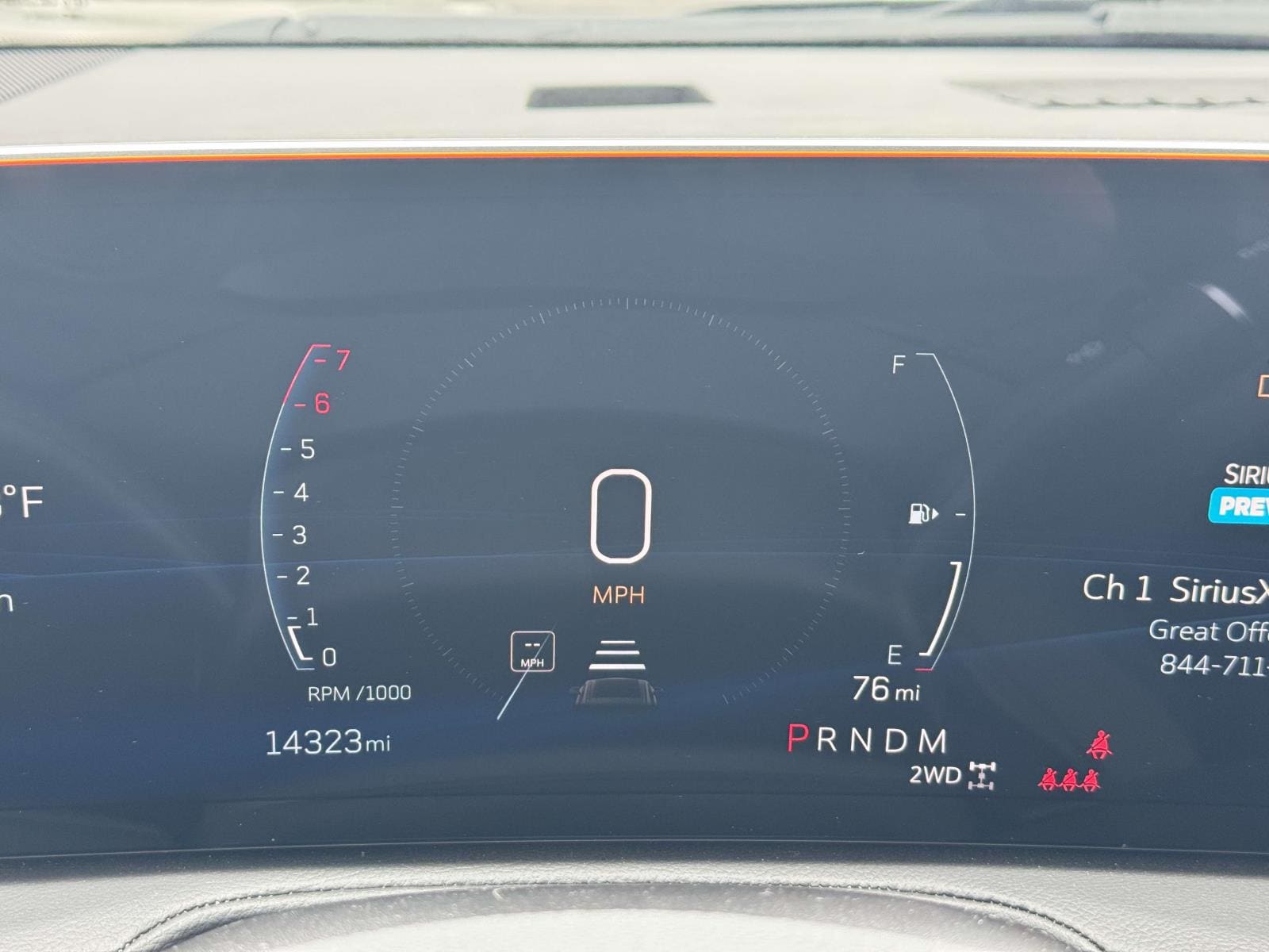 2025 Cadillac XT4 Premium Luxury - Photo 19