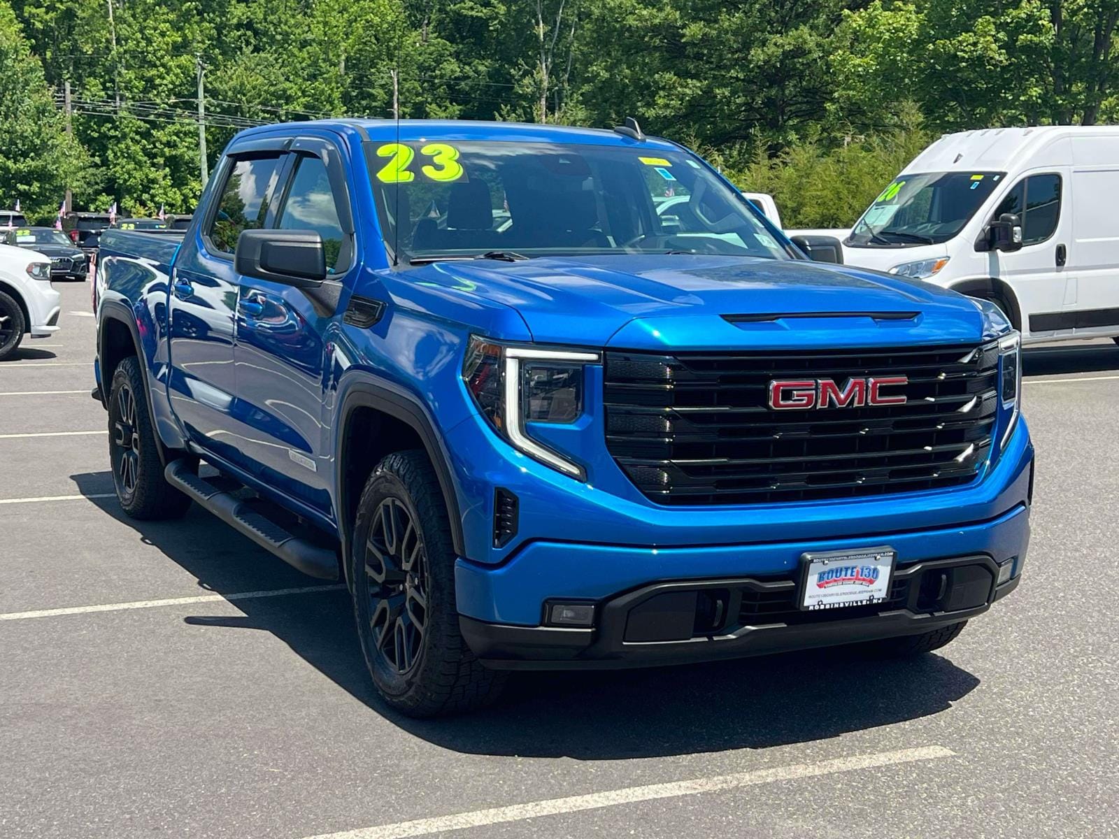 2023 GMC Sierra 4WD Crew Cab Short Box Elevation's photo