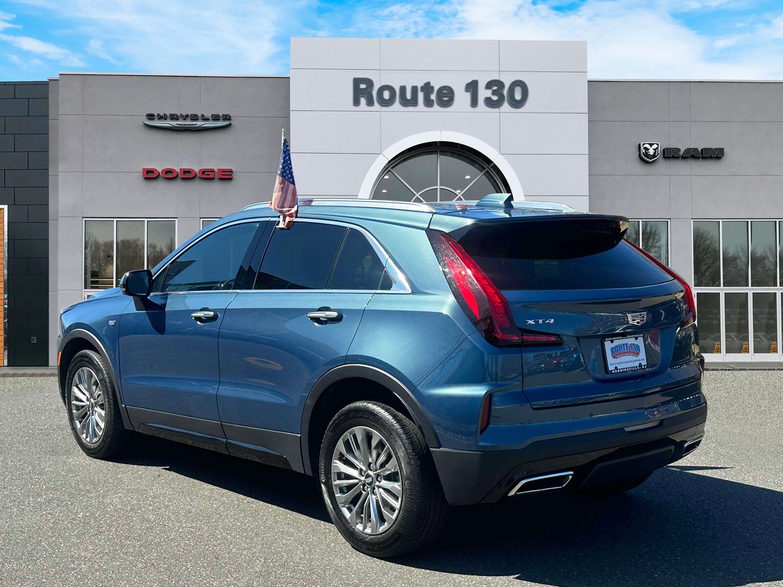 2024 Cadillac XT4 Premium Luxury Sport photo 3