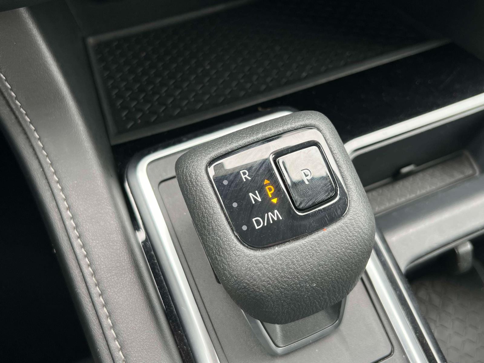 2023 Nissan Pathfinder SV - Photo 45