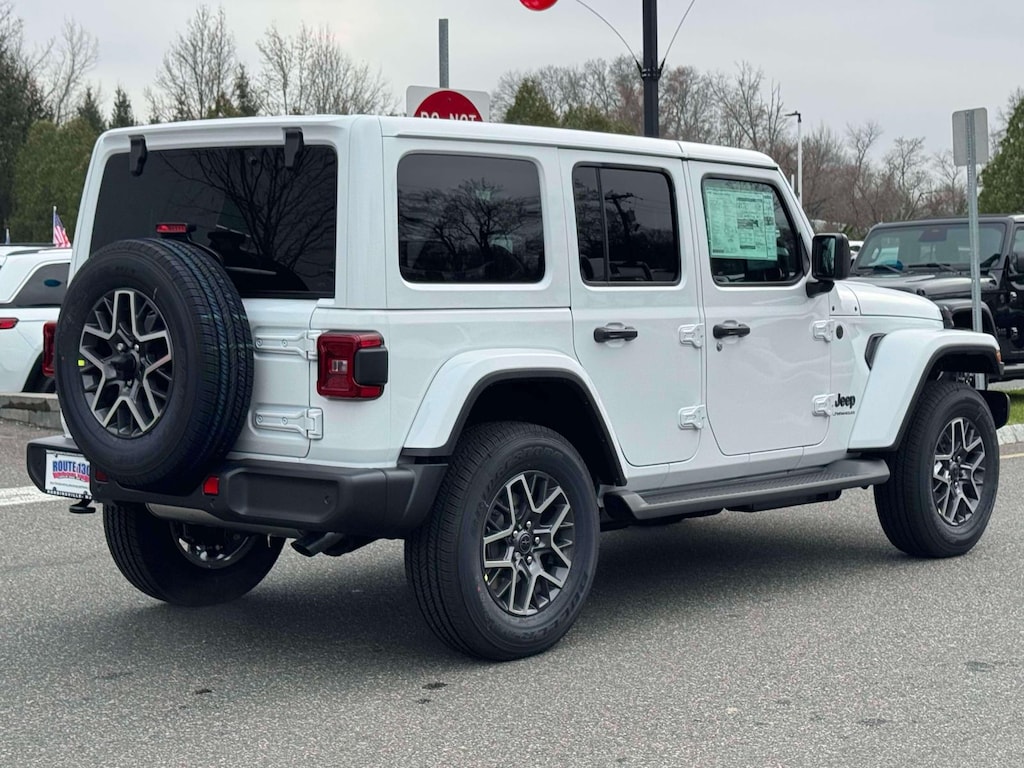 New 2026 Jeep Wrangler 4-DOOR SAHARA Sport Utility