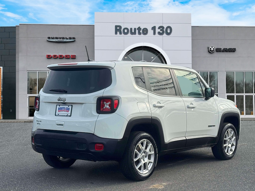 Used 2023 Jeep Renegade Latitude 4x4 SUV