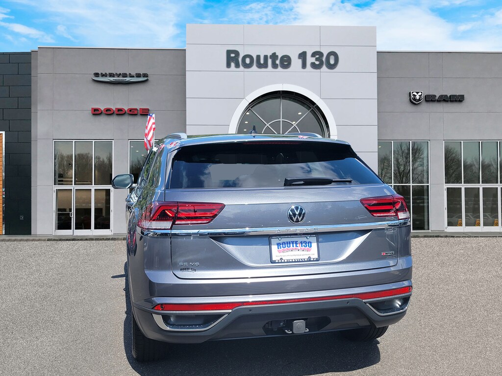 Used 2022 Volkswagen Atlas Cross Sport 3.6L V6 SE w/Technology 4MOTION SUV