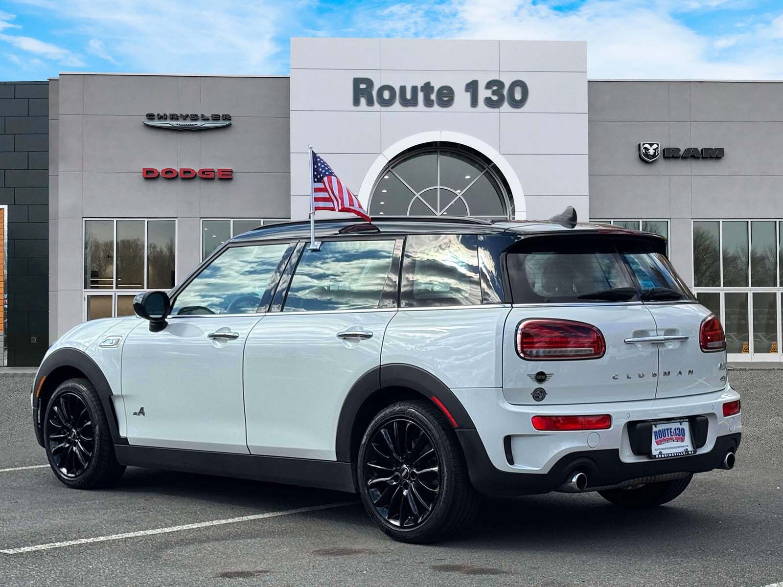 2023 Mini Clubman Base S ALL4 photo 2