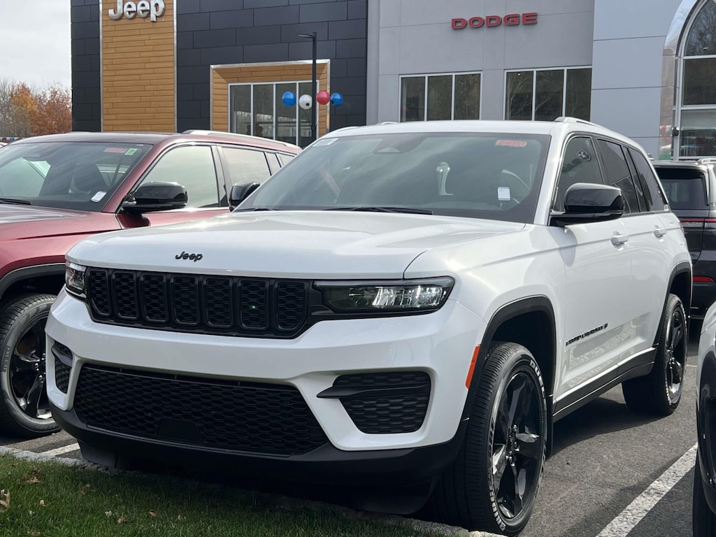 New 2025 Jeep Grand Cherokee ALTITUDE X 4X4 Sport Utility