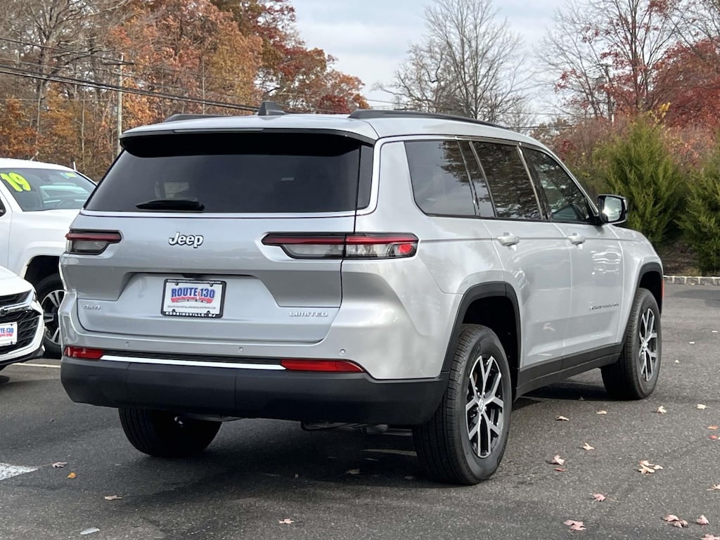New 2025 Jeep Grand Cherokee L LIMITED 4X4 Sport Utility