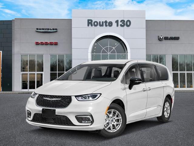 2026 Chrysler Pacifica Select's photo