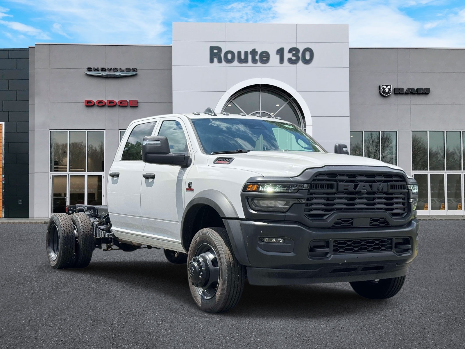 2026 Ram 5500 Chassis Cab TRADESMAN  CREW  4X4 60' CA Pickup