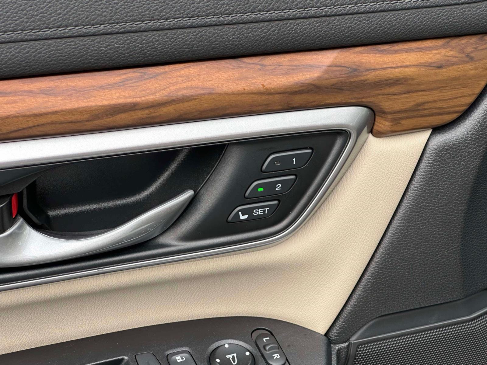 2022 Honda CR-V EX-L - Photo 17