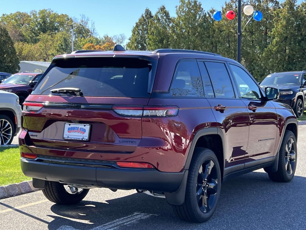 New 2025 Jeep Grand Cherokee LIMITED 4X4 Sport Utility