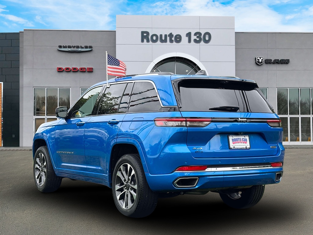 Used 2024 Jeep Grand Cherokee Overland 4x4 SUV