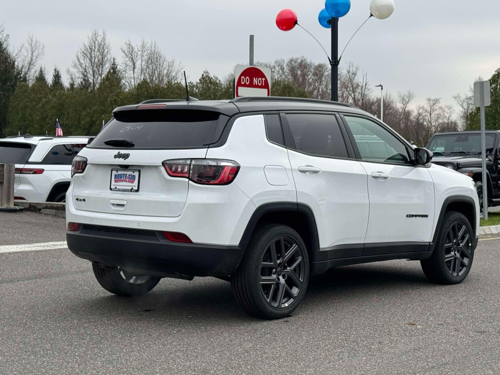 New 2026 Jeep Compass LIMITED ALTITUDE 4X4 Sport Utility