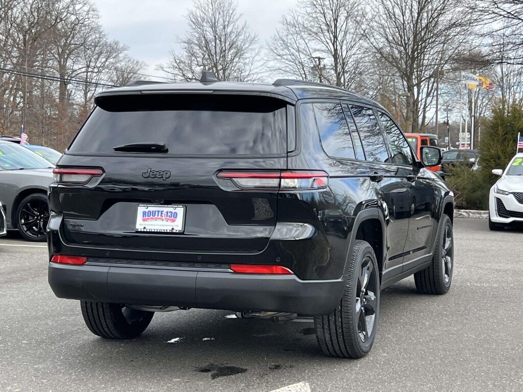 New 2025 Jeep Grand Cherokee L ALTITUDE X 4X4 Sport Utility