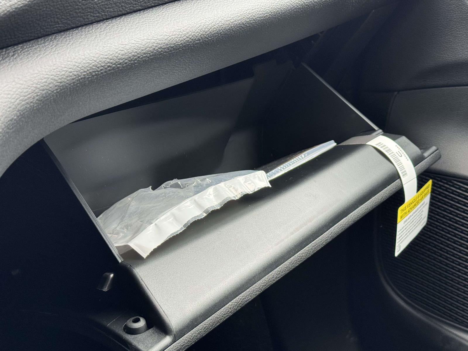 2026 Chrysler Pacifica Select - Photo 9