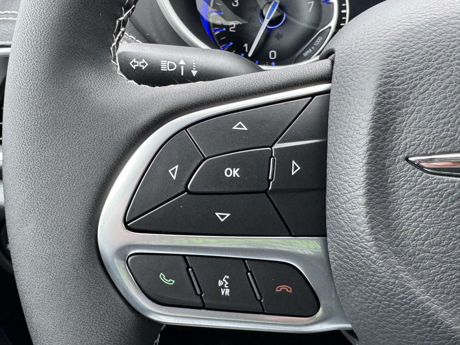 2026 Chrysler Pacifica Select - Photo 22