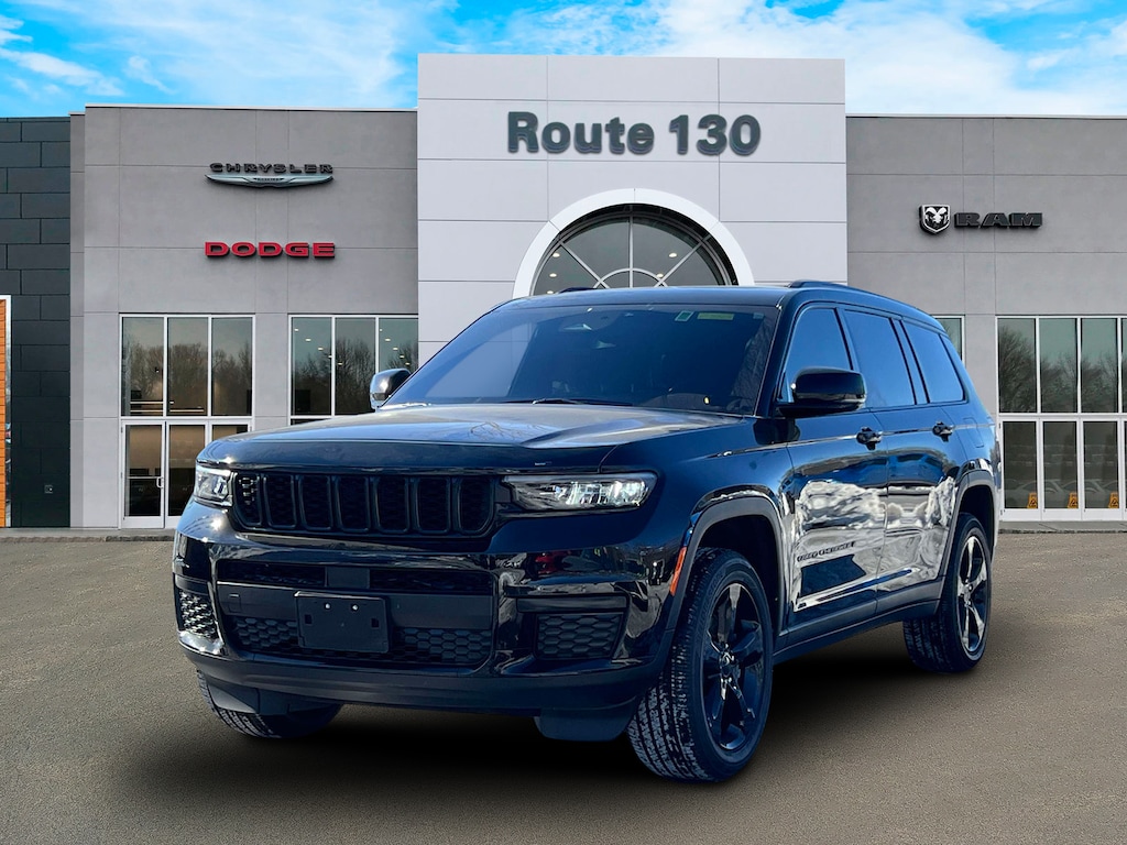 Used 2022 Jeep Grand Cherokee L Altitude 4x4 SUV