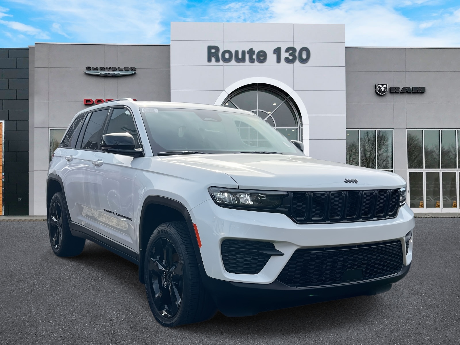 2025 Jeep Grand Cherokee Altitude's photo