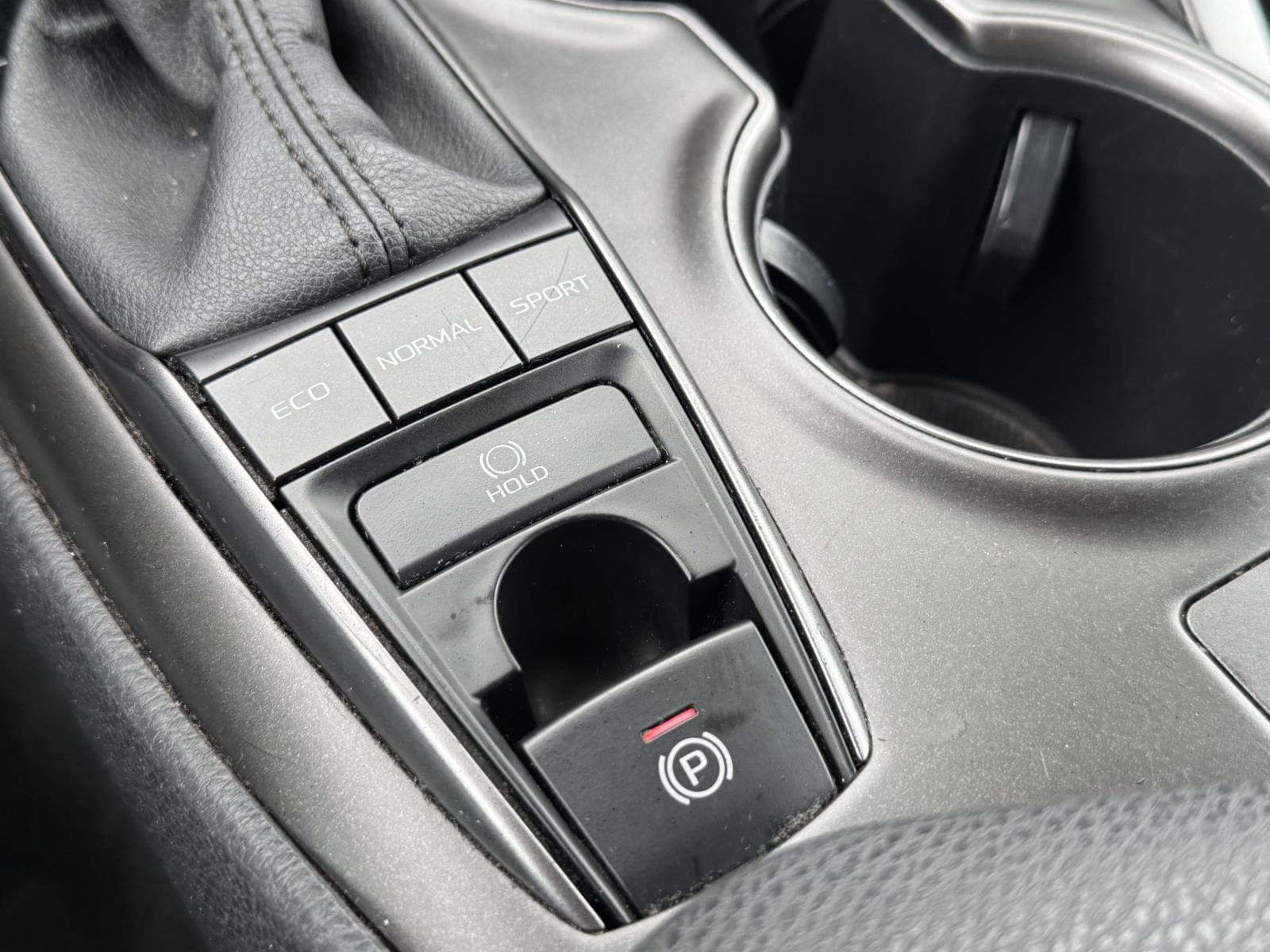 2023 Toyota Camry XSE - Photo 13