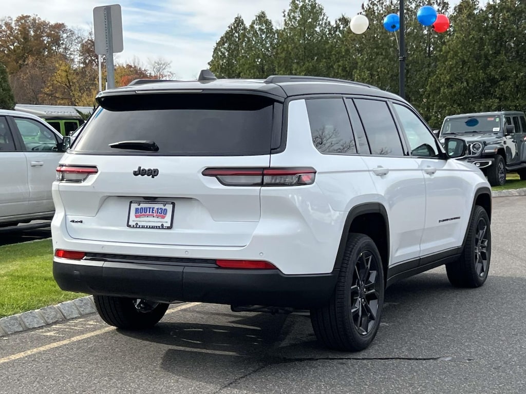 New 2025 Jeep Grand Cherokee L LIMITED 4X4 Sport Utility