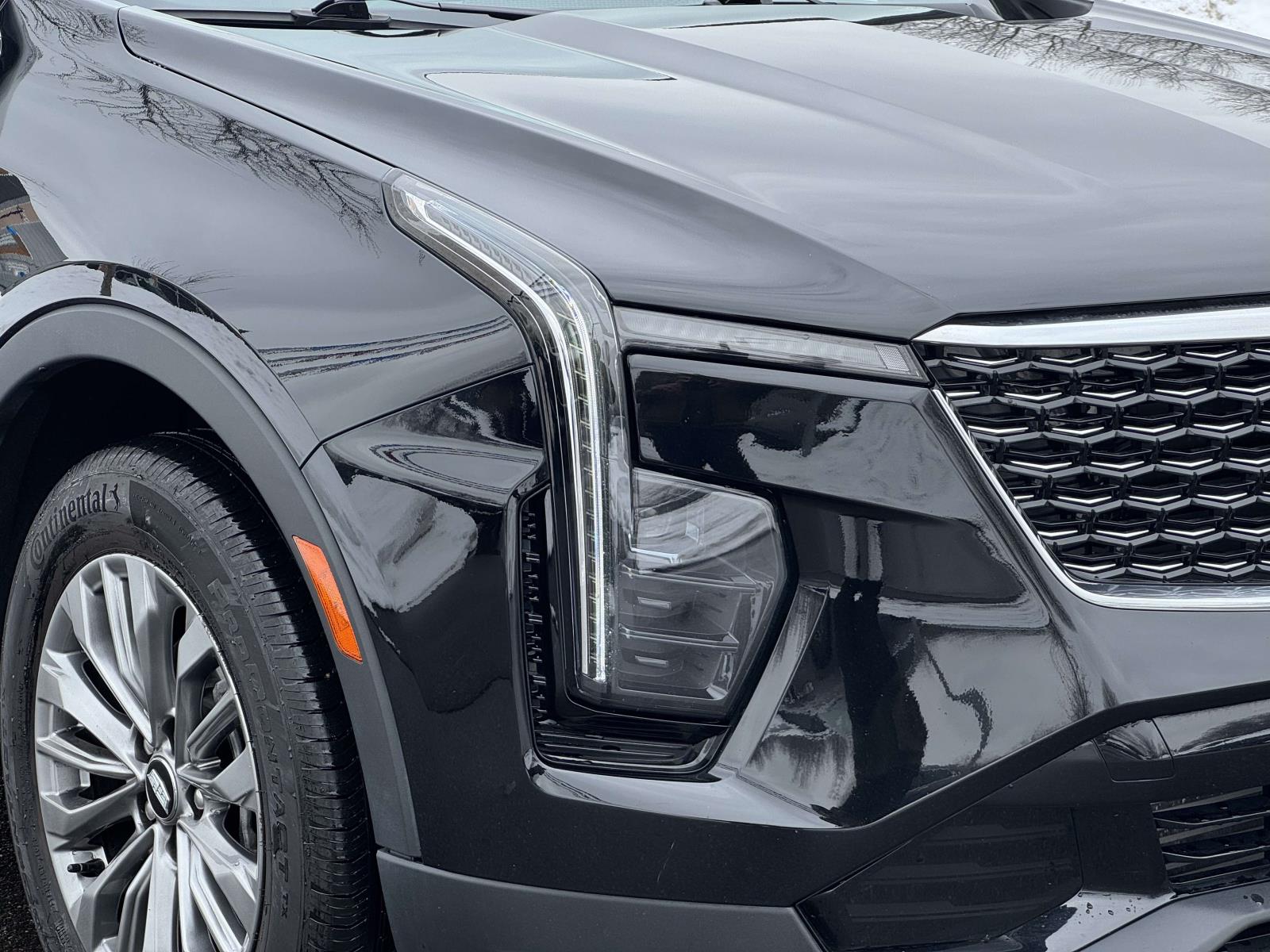 2025 Cadillac XT4 Premium Luxury - Photo 6
