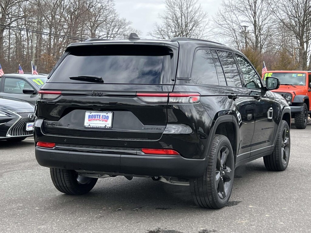 New 2025 Jeep Grand Cherokee LIMITED 4X4 Sport Utility