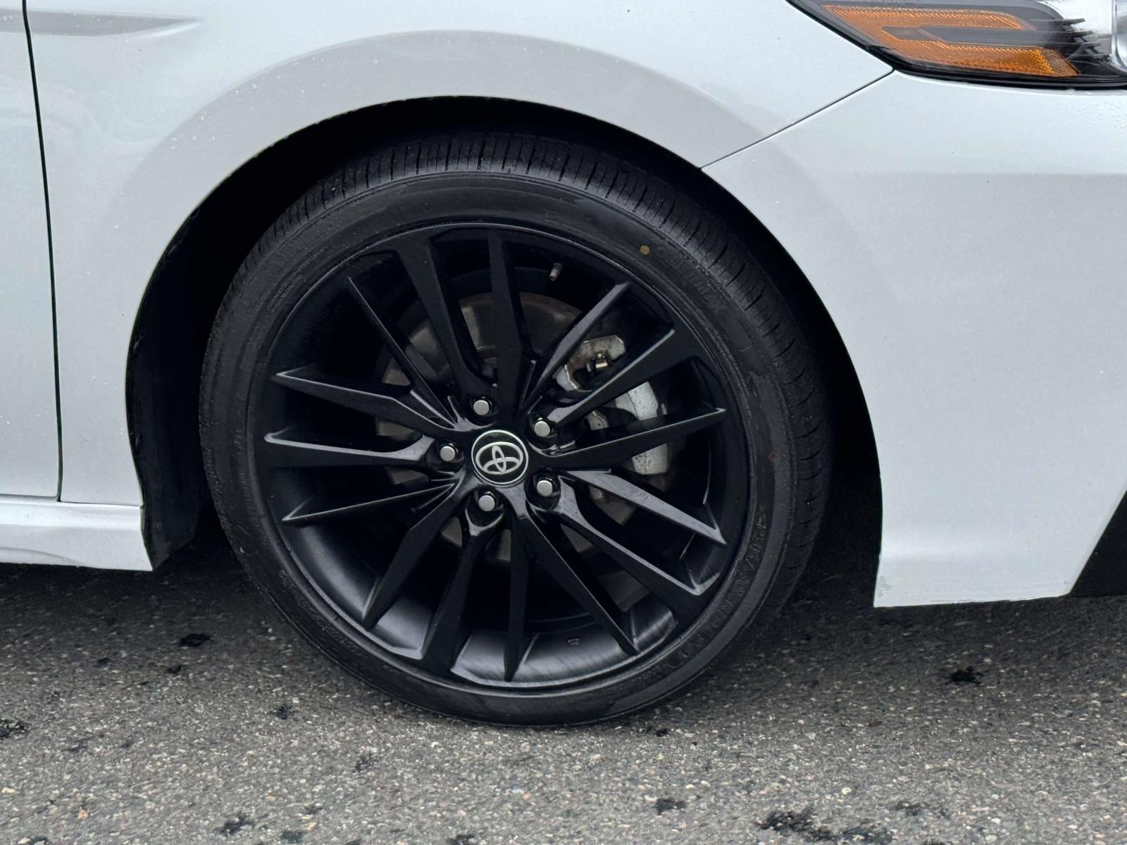 2023 Toyota Camry XSE - Photo 6