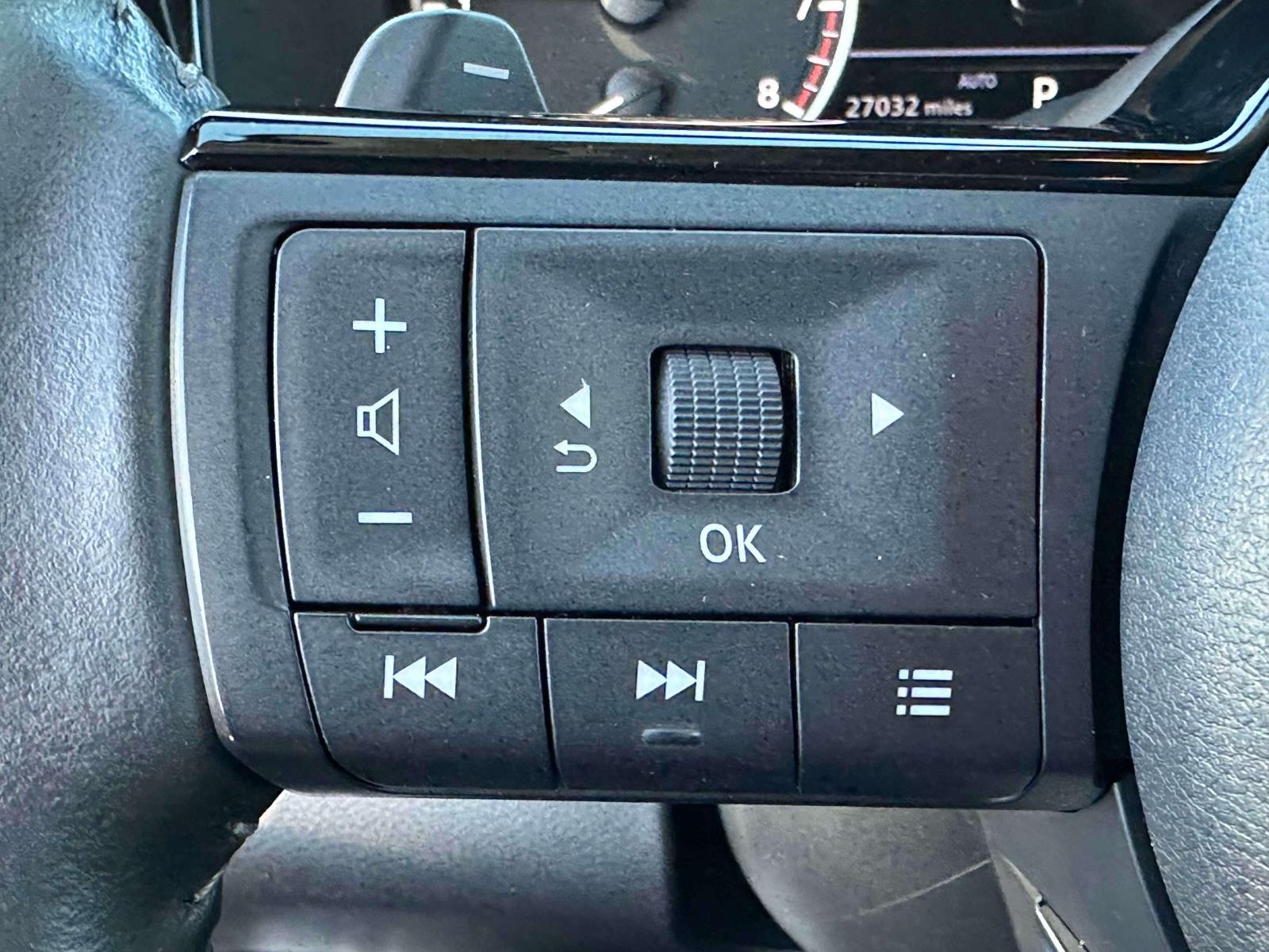 2023 Nissan Pathfinder SV - Photo 18