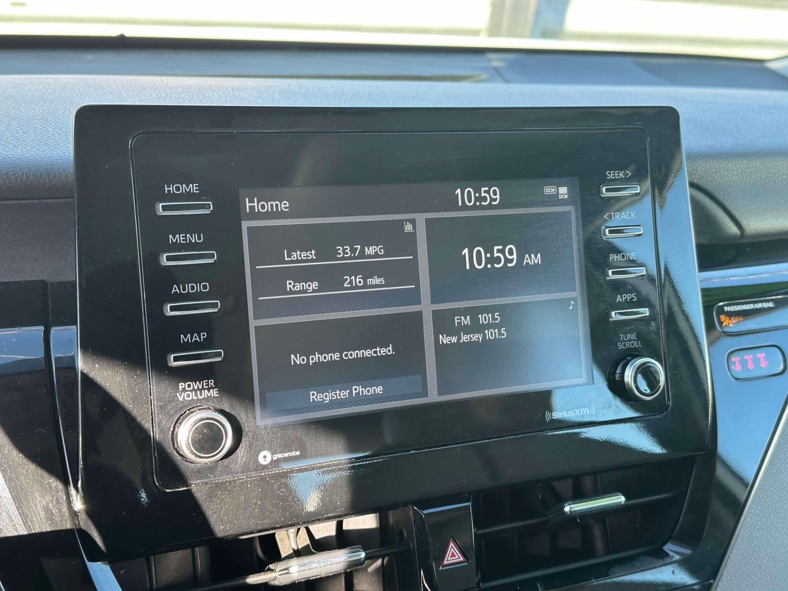 2024 Toyota Camry SE - Photo 25
