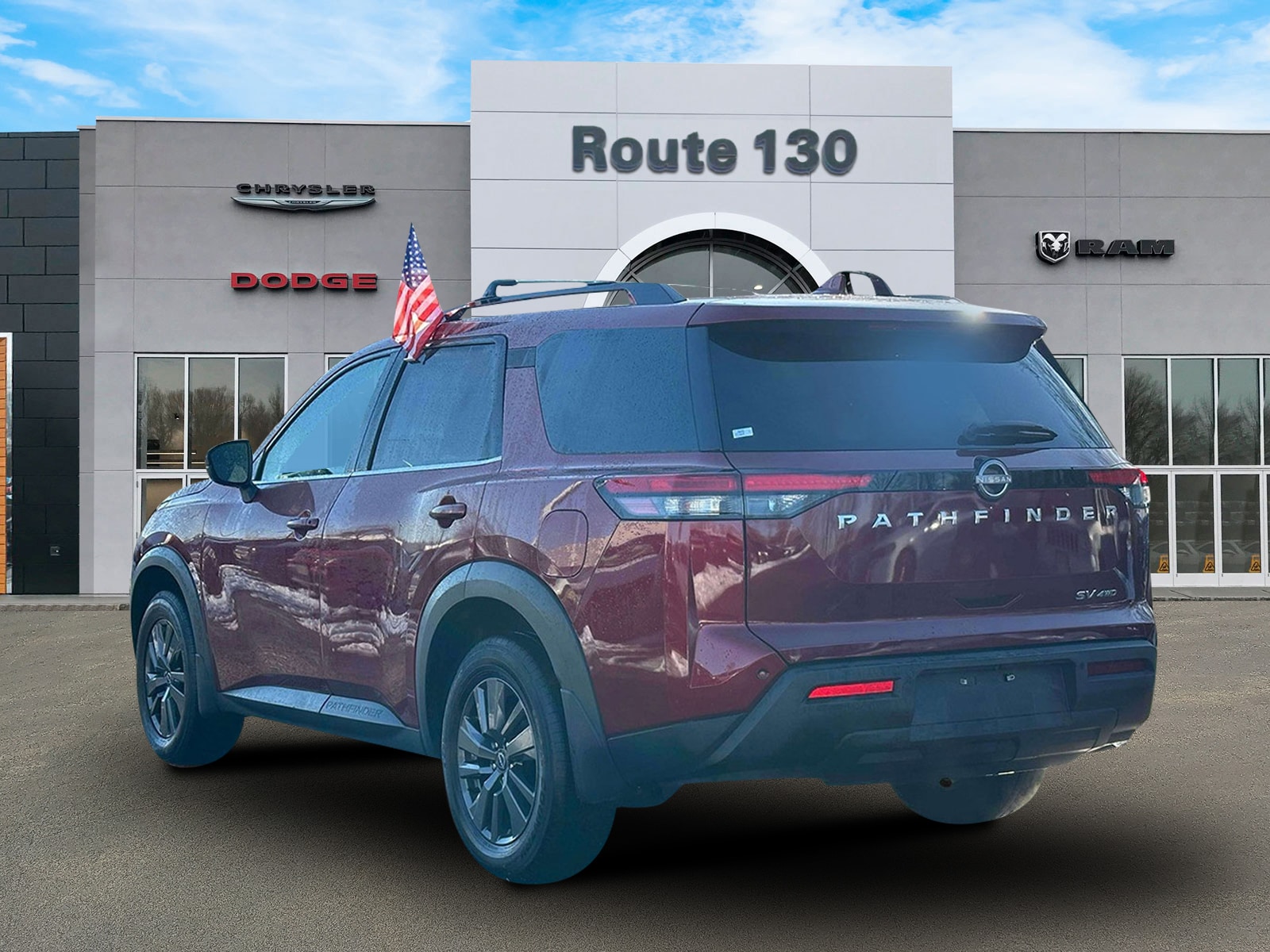 2023 Nissan Pathfinder SV - Photo 3