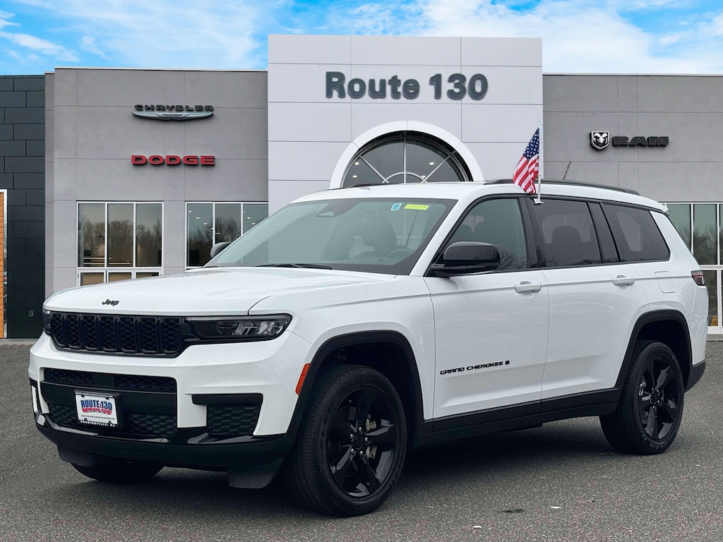 Used 2023 Jeep Grand Cherokee L Altitude 4x4 SUV
